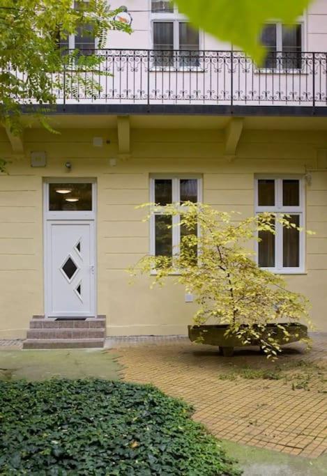 Lovely Flat Downtown Будапешт