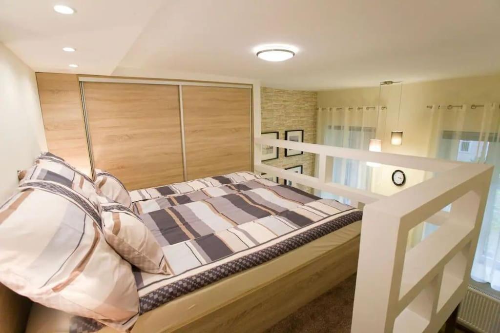 Lovely Flat Downtown Будапешт